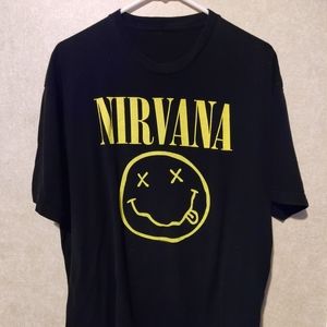 Nirvana tee